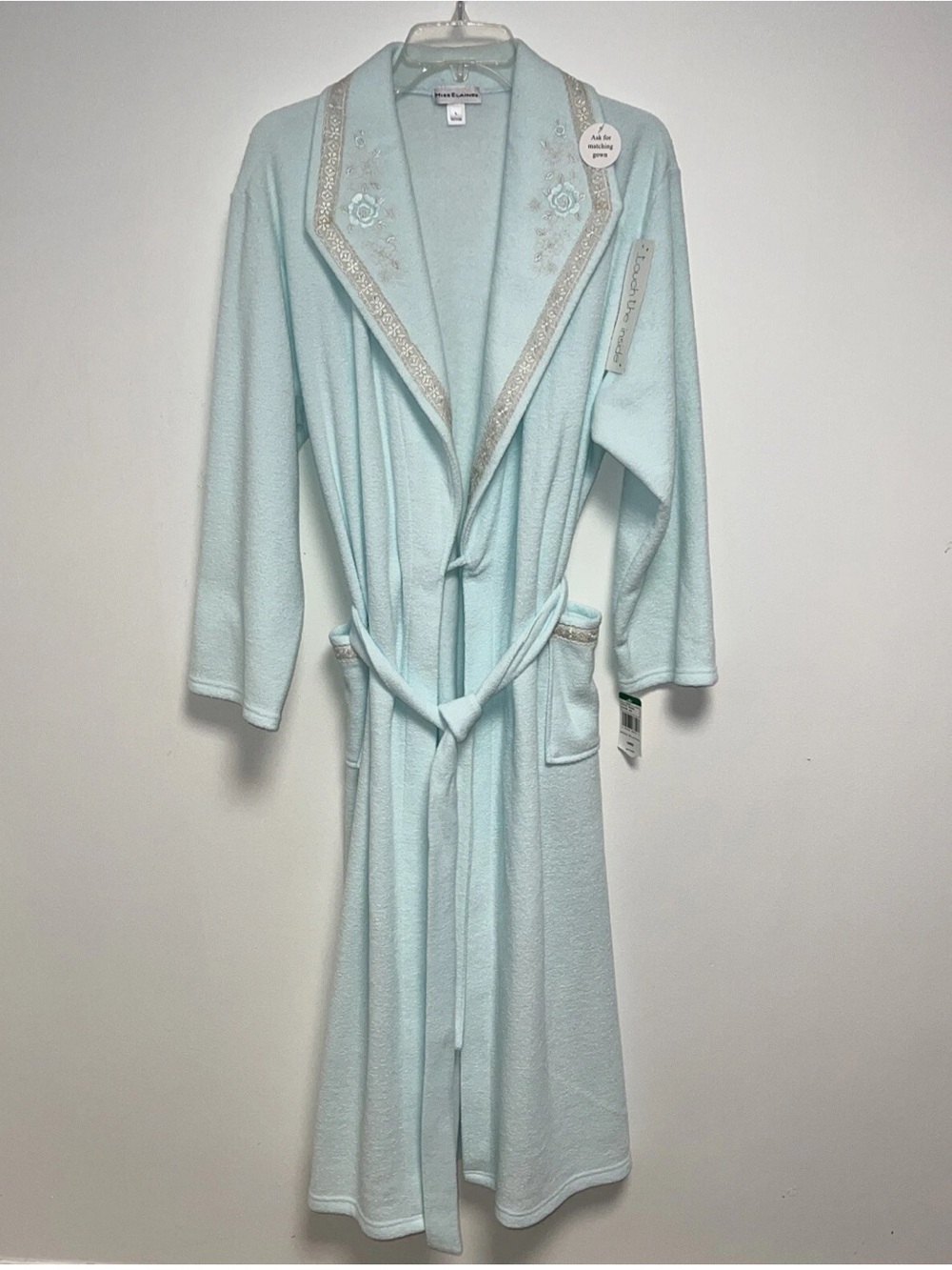 Miss Elaine Bathrobe Mint Blue with Embroidered Flowers & Lace Detail Large NWT!